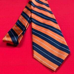 Jos. A. Bank exec silk tie!